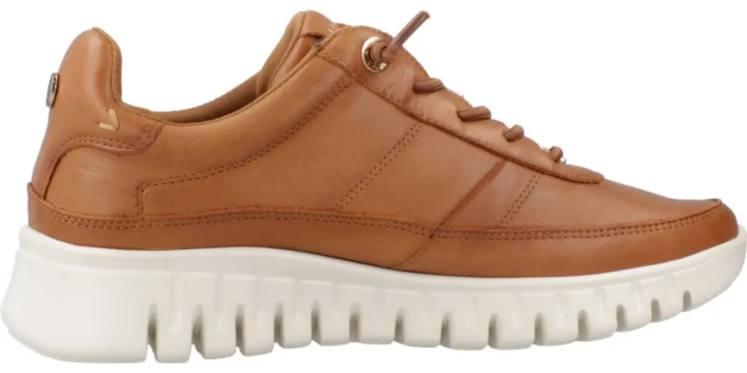 CARMELA 162525 Trainer
