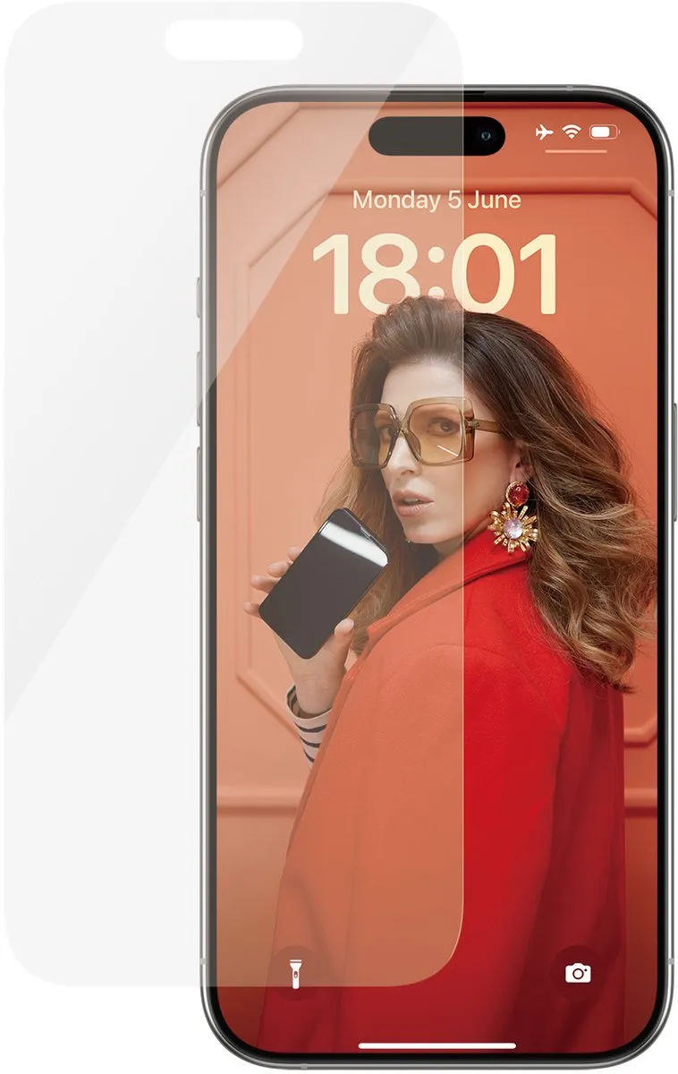 PanzerGlass Classic Fit iPhone 15 Pro Schermbeschermer - Case Friendly