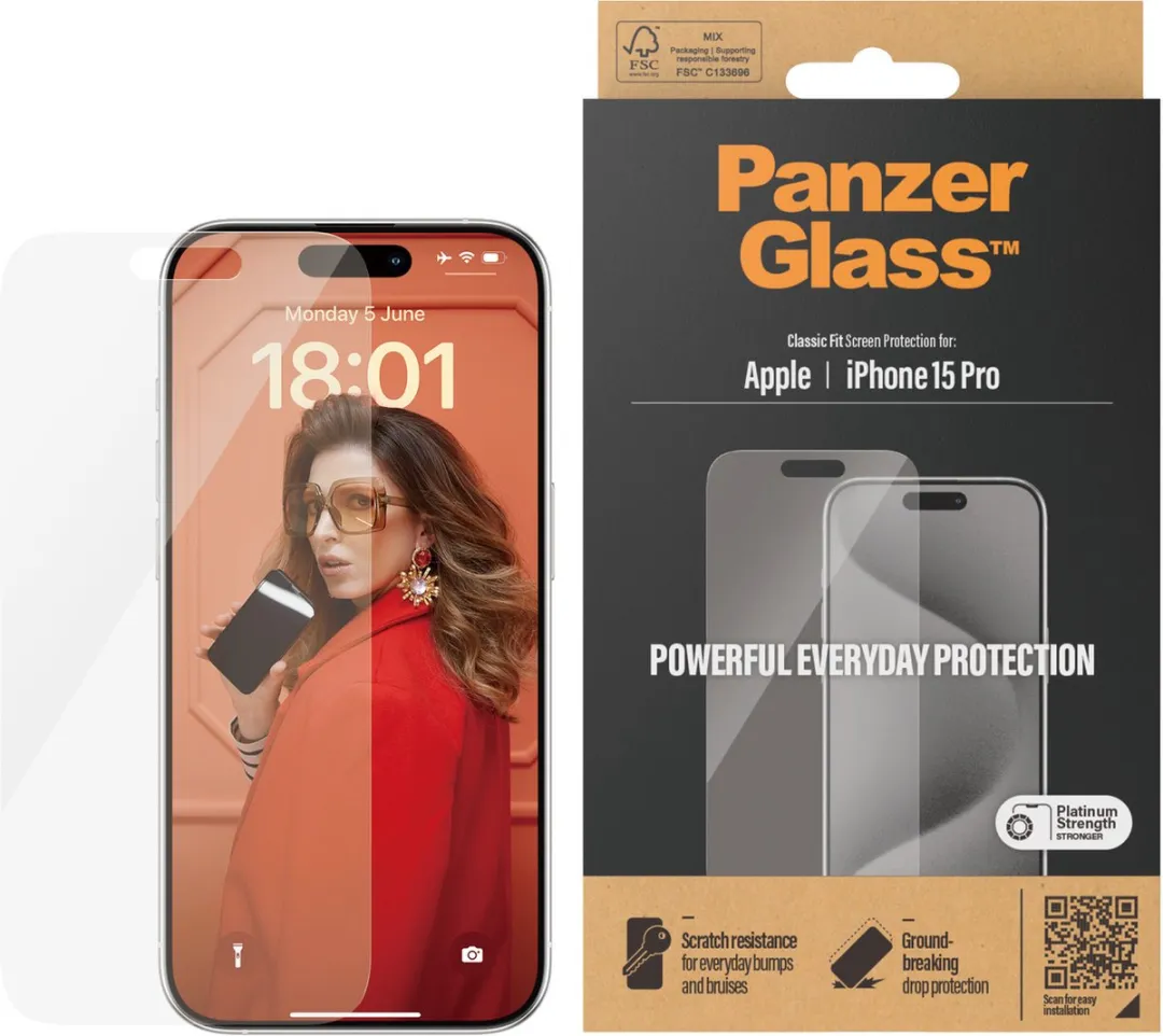 PanzerGlass Classic Fit iPhone 15 Pro Schermbeschermer - Case Friendly
