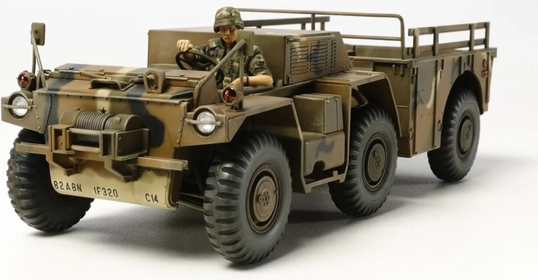 Tamiya 35330 M561 Gama Goat Modelbouwpakket - 1:35 - Multi