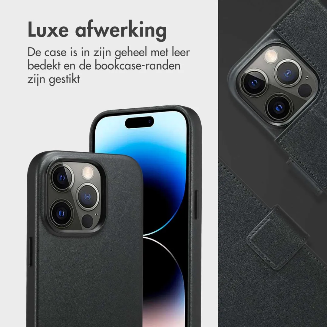 Accezz Hoesje iPhone 14 Pro - Leather Bookcase 2-in-1 - 3 Pasjes - Zwart