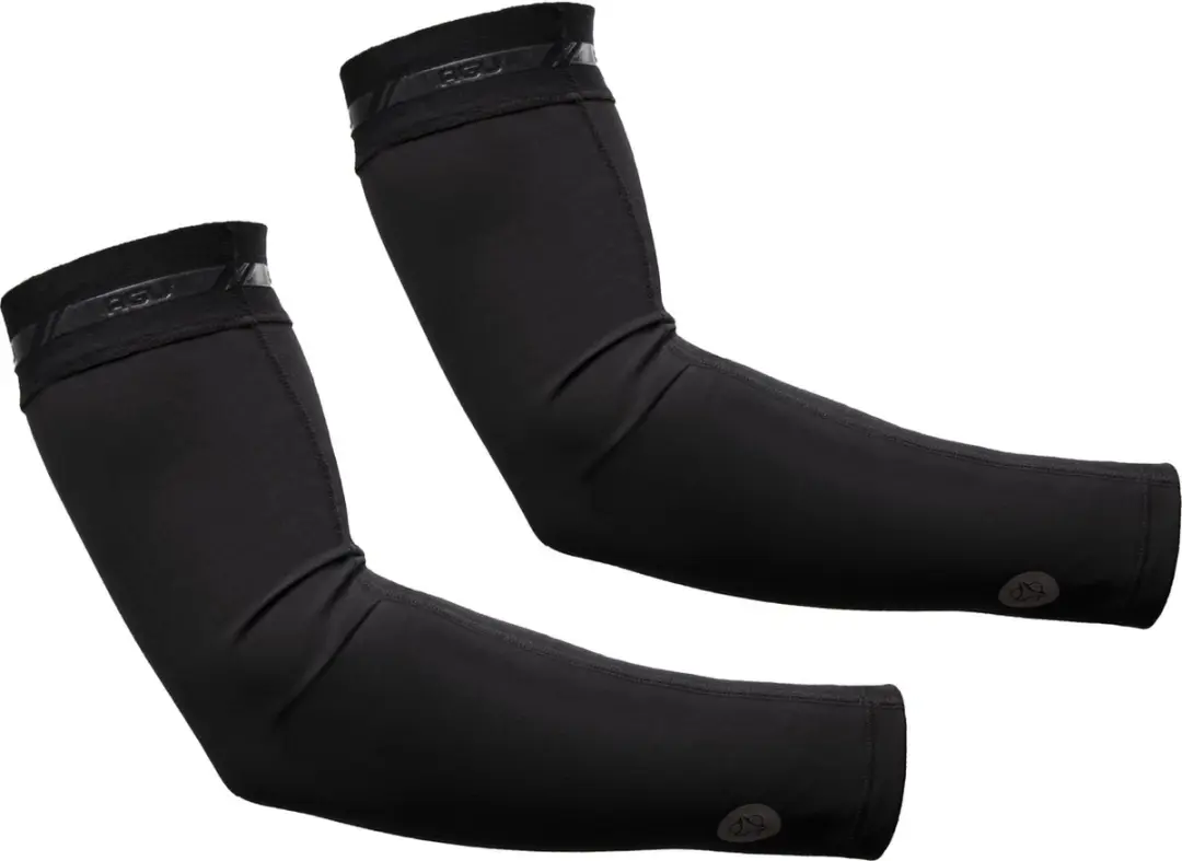 AGU Essential DWR Armstukken