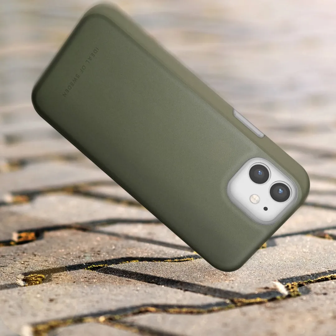 iDeal of Sweden Atelier Case Introductory Unity iPhone 12/12 Pro - Intense Khaki