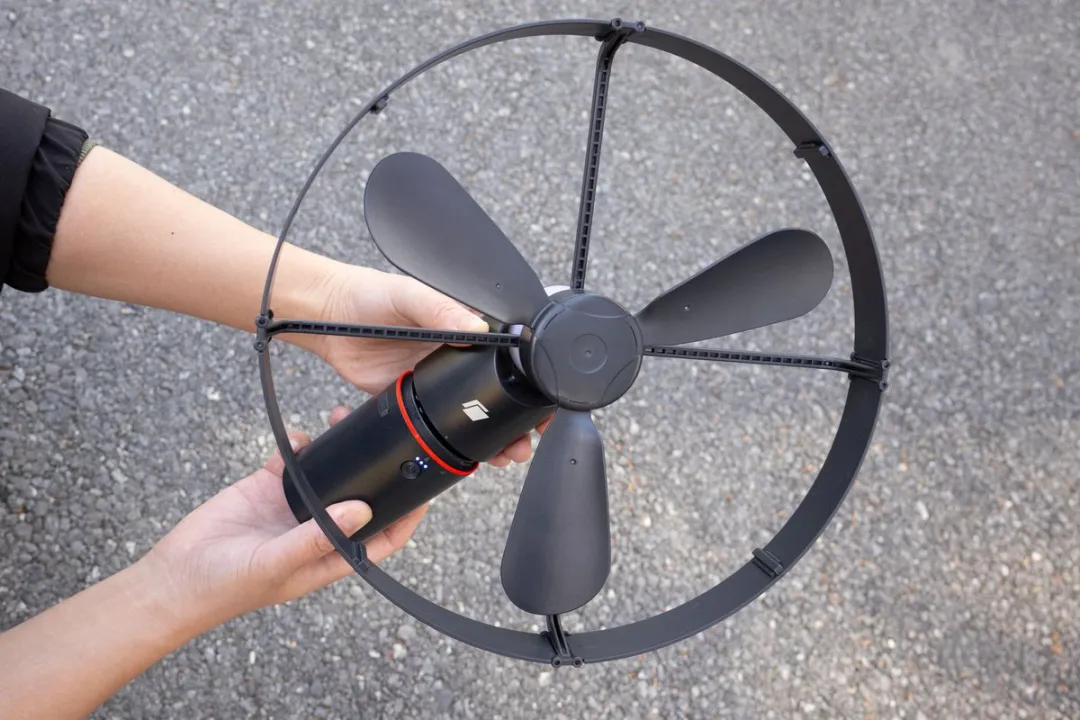 Caliber Draadloze ventilator - Kantelbaar en Draaibaar - Fluistertil en krachtig - 2 Standen - Inclusief LED Lamp - 15.000 mAh Accu meegeleverd (CPS-FAN-P)