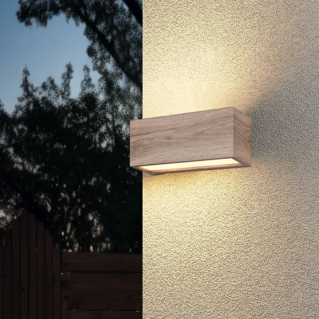 TRIO Mayenne Buitenwandlamp - 2x E14 - IP44 - Houtlook - afbeelding 4 van 6