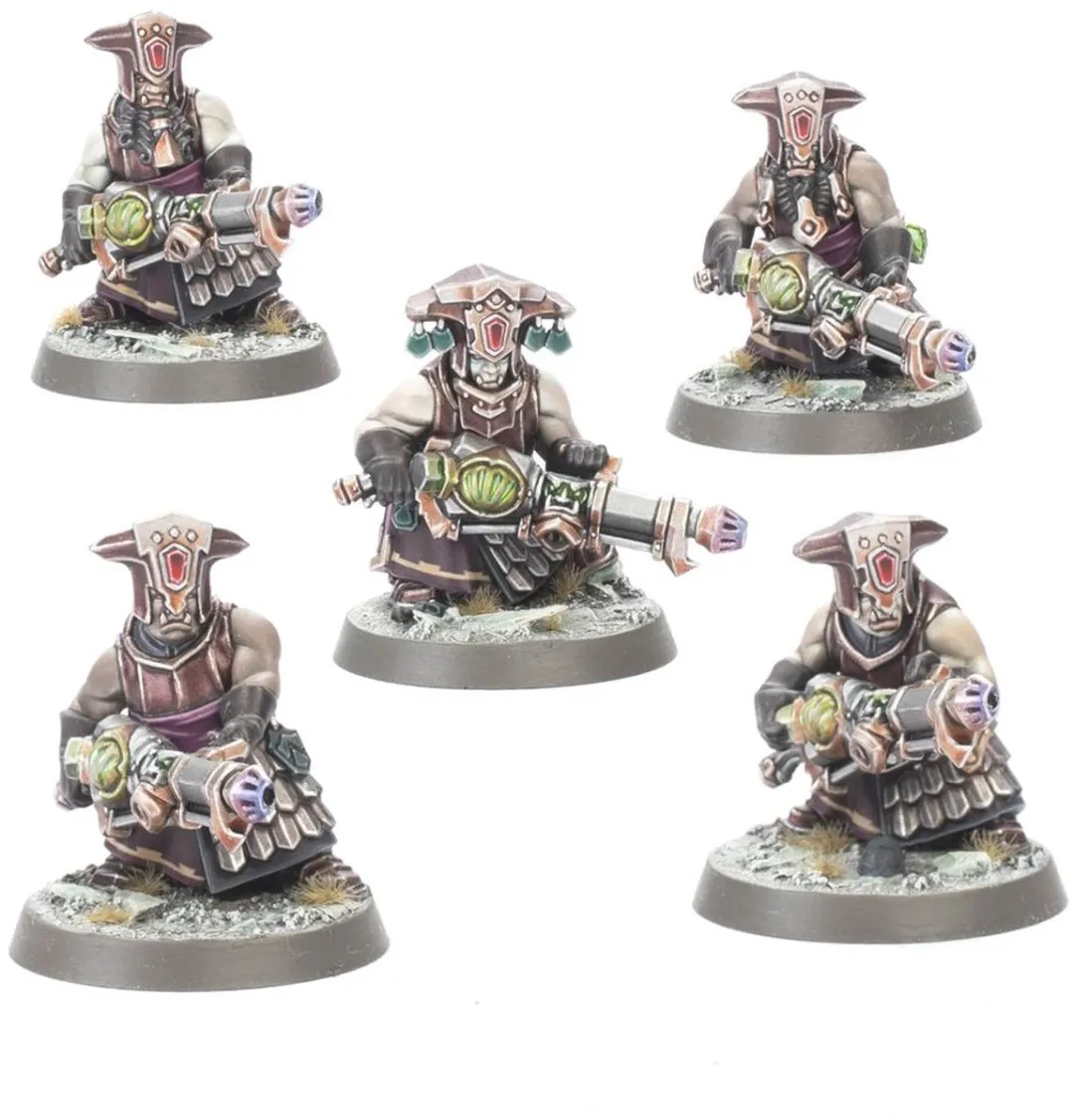 Games Workshop Warhammer Age of Sigmar Helsmiths of Hashut Infernal Razers 82-02