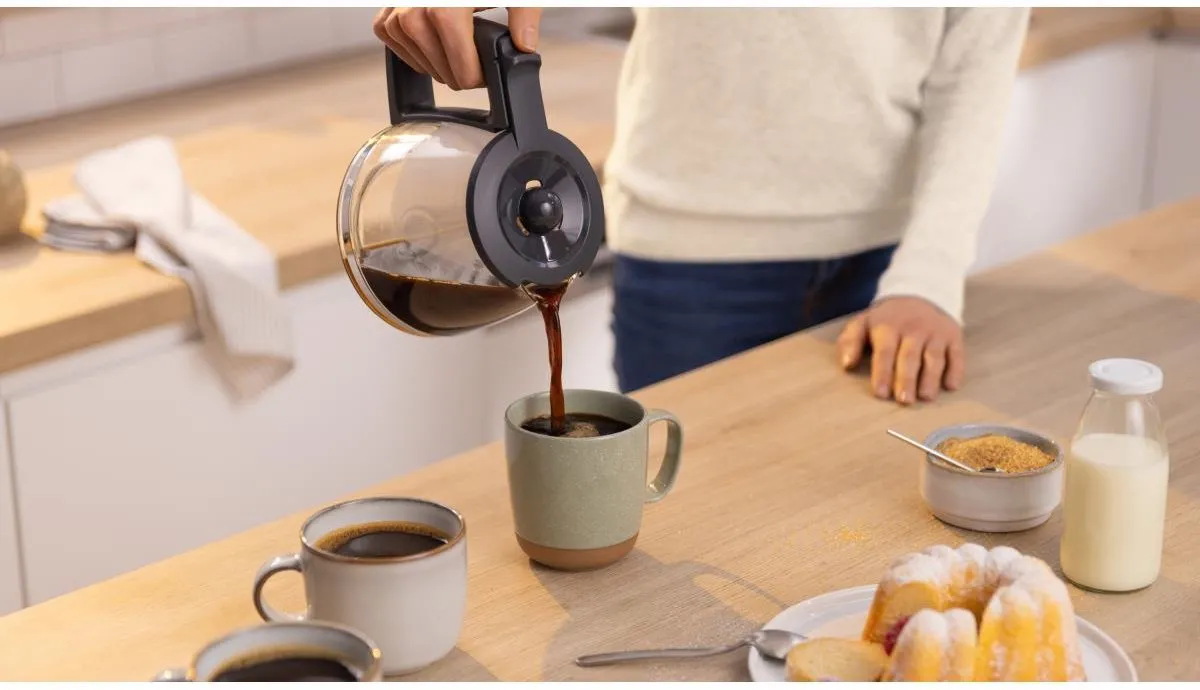Bosch TKA2M114 MyMoment Koffiezetapparaat - 12 Kopjes - 1.4L - Rood