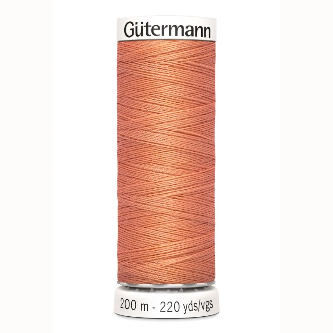 Gutermann Alles-Naaigaren Roze Nr 587