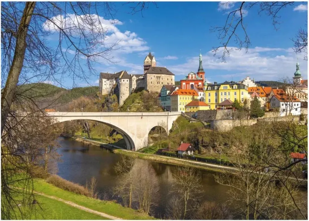 Puzzel van kasteel Loket uit Tsjechië 1000 stukjes
