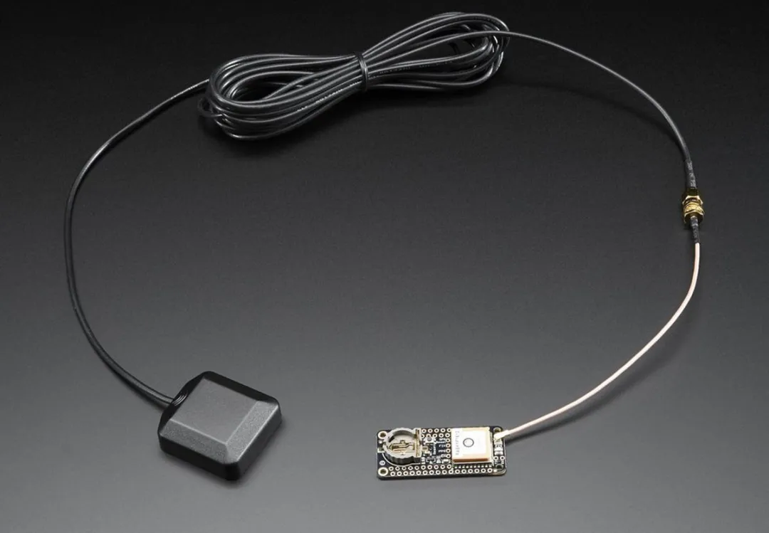 Adafruit GPS Antenne 960 - 28dB 5m SMA - Zwart