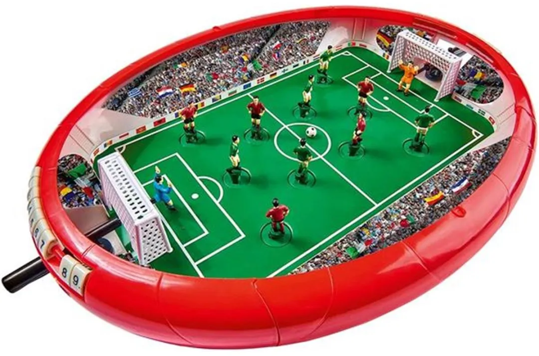 Noris Voetbalarena - 2-4 Spelers