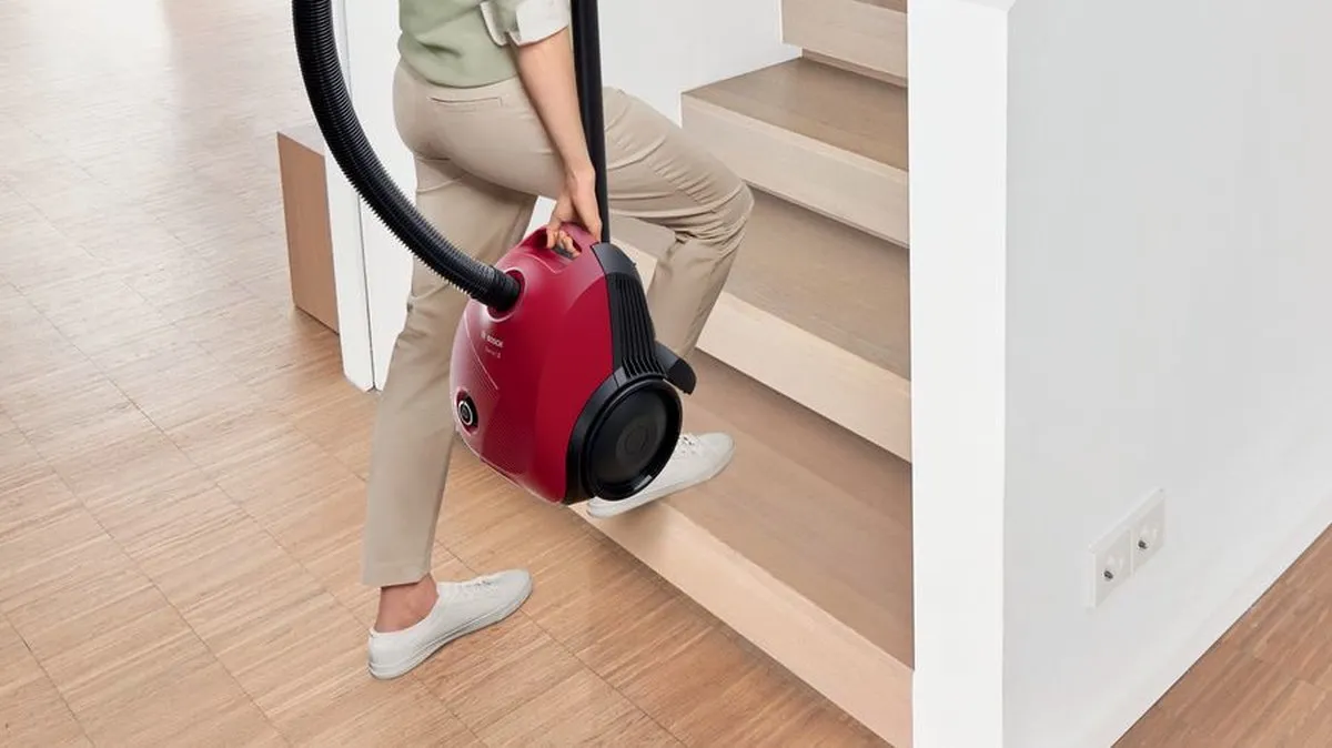 Bosch Serie 2 BGLS2RD1 Cilinderstofzuiger 600W - 3,5L - Zwart/Rood