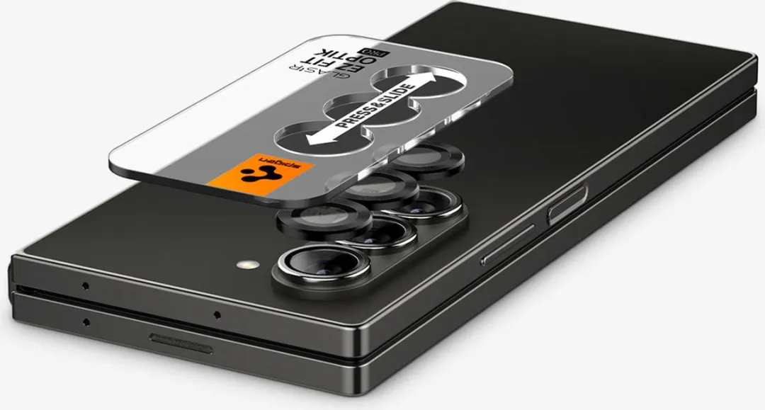 Spigen AGL07970 Camera Lens Protector - Zwart - 2 Stuks - afbeelding 4 van 6