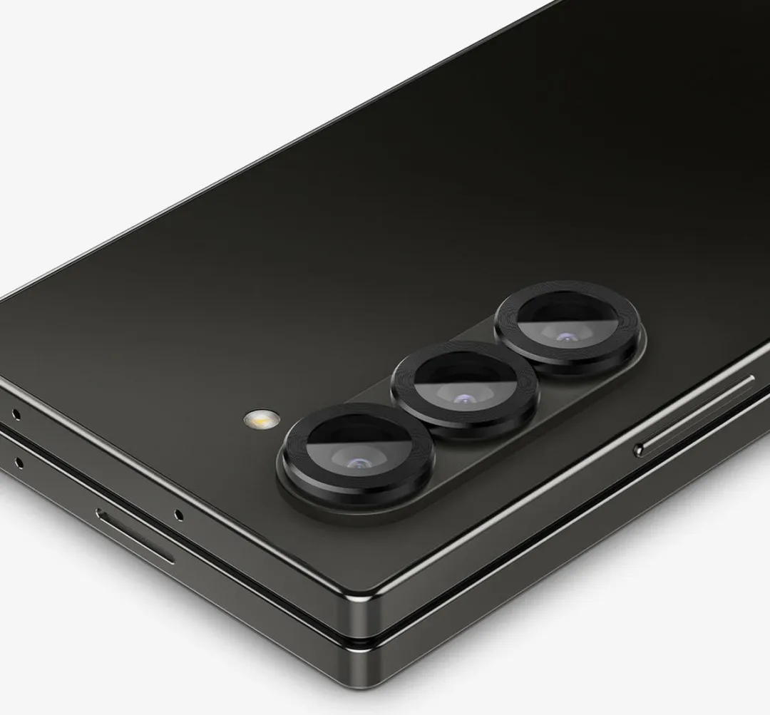 Spigen AGL07970 Camera Lens Protector - Zwart - 2 Stuks - afbeelding 2 van 6