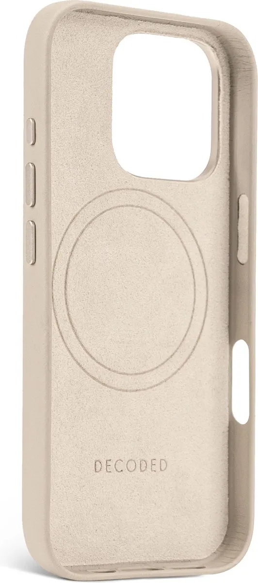 DECODED Leren Hoesje Geschikt voor iPhone 16 Pro - Gemaakt van Premium ECCO Leer - Geschikt voor MagSafe - Clay Beige
