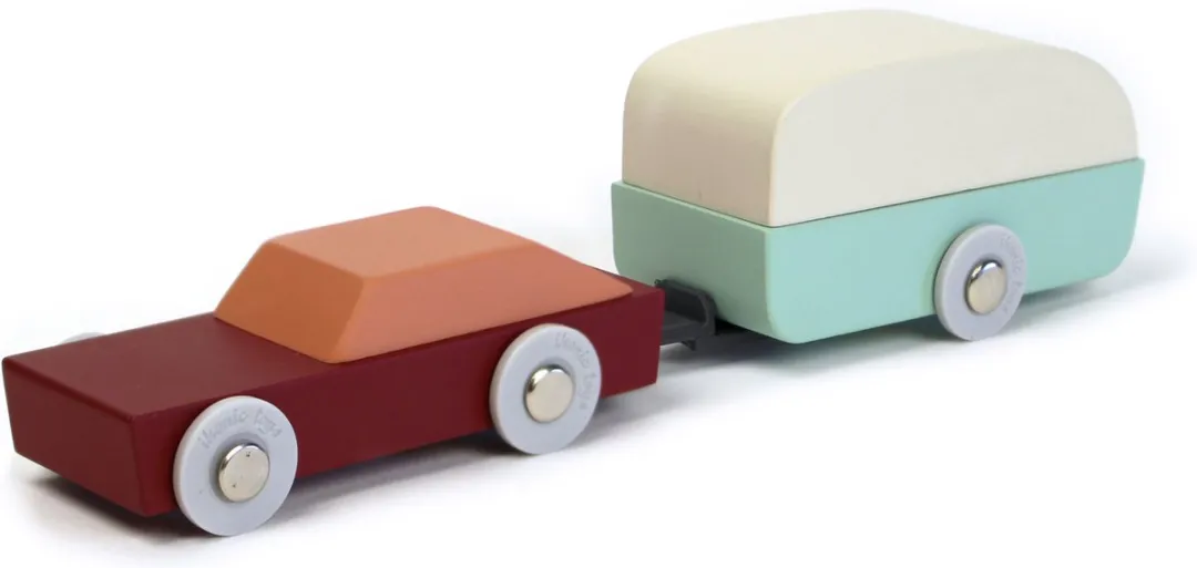 IKONIC Floris Hovers Duotone Car #8 - Car and Caravan