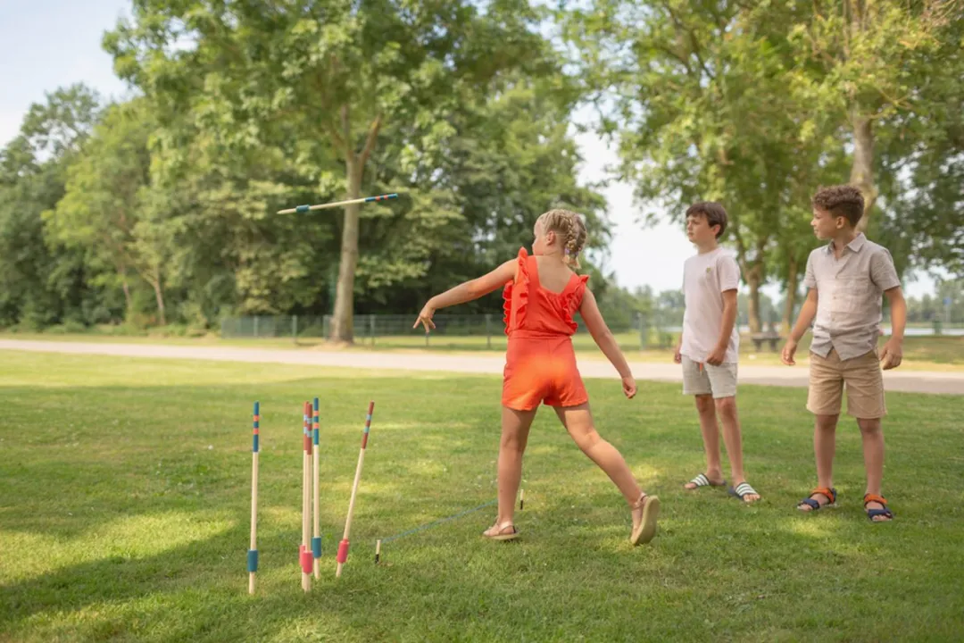 BS Toys Speerwerpen - Blauw/Rozerood FSC Hout - 6+ Jaar