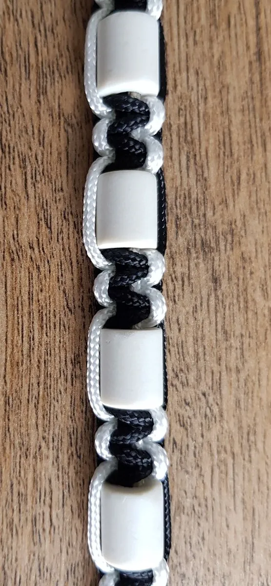 DIY Pakket / Doe Het Zelf / Anti-Tekenband EM kralen Zwart/Wit maat 60-70