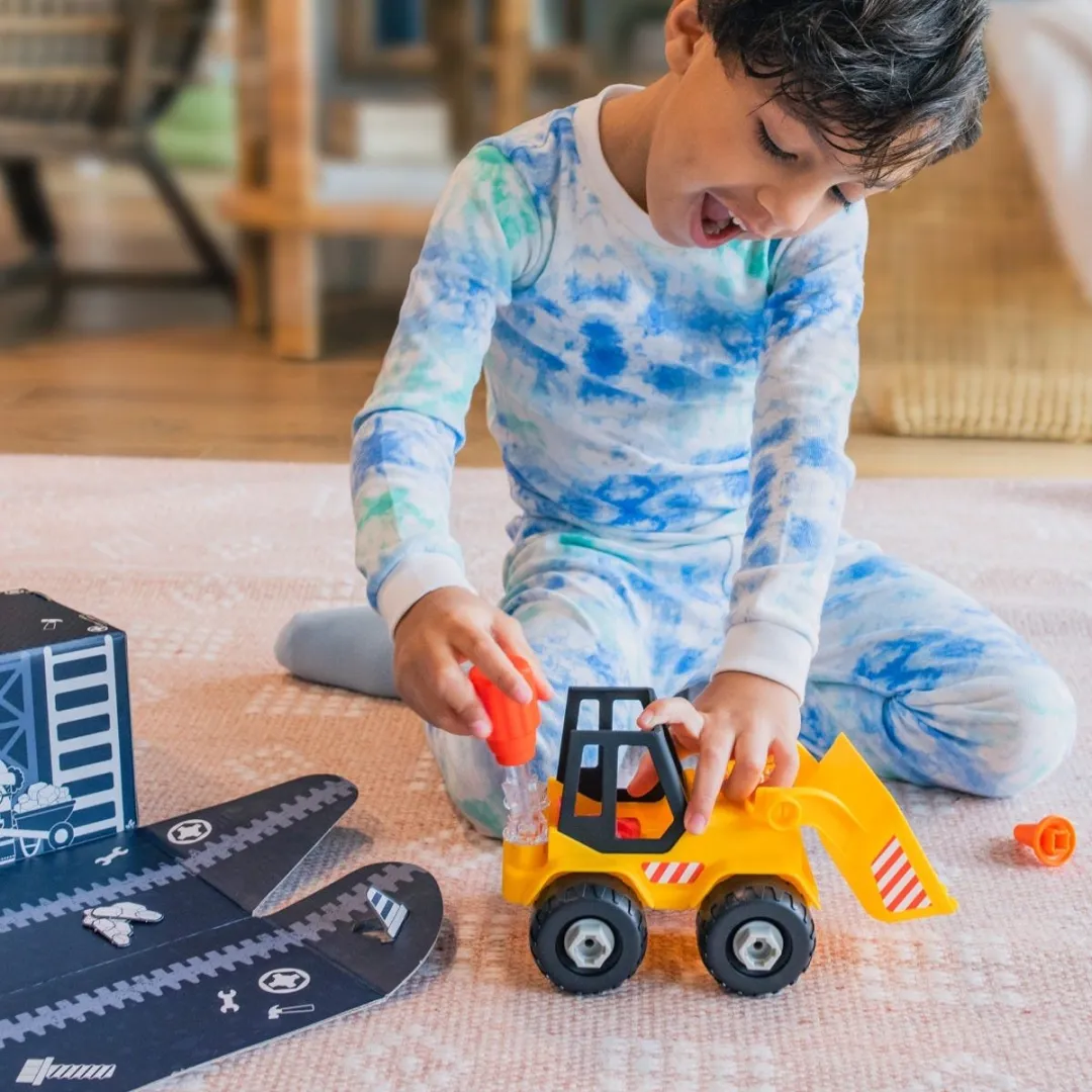 Learning Resources Design & Drill Bolt Buddies Bulldozer - Multicolor