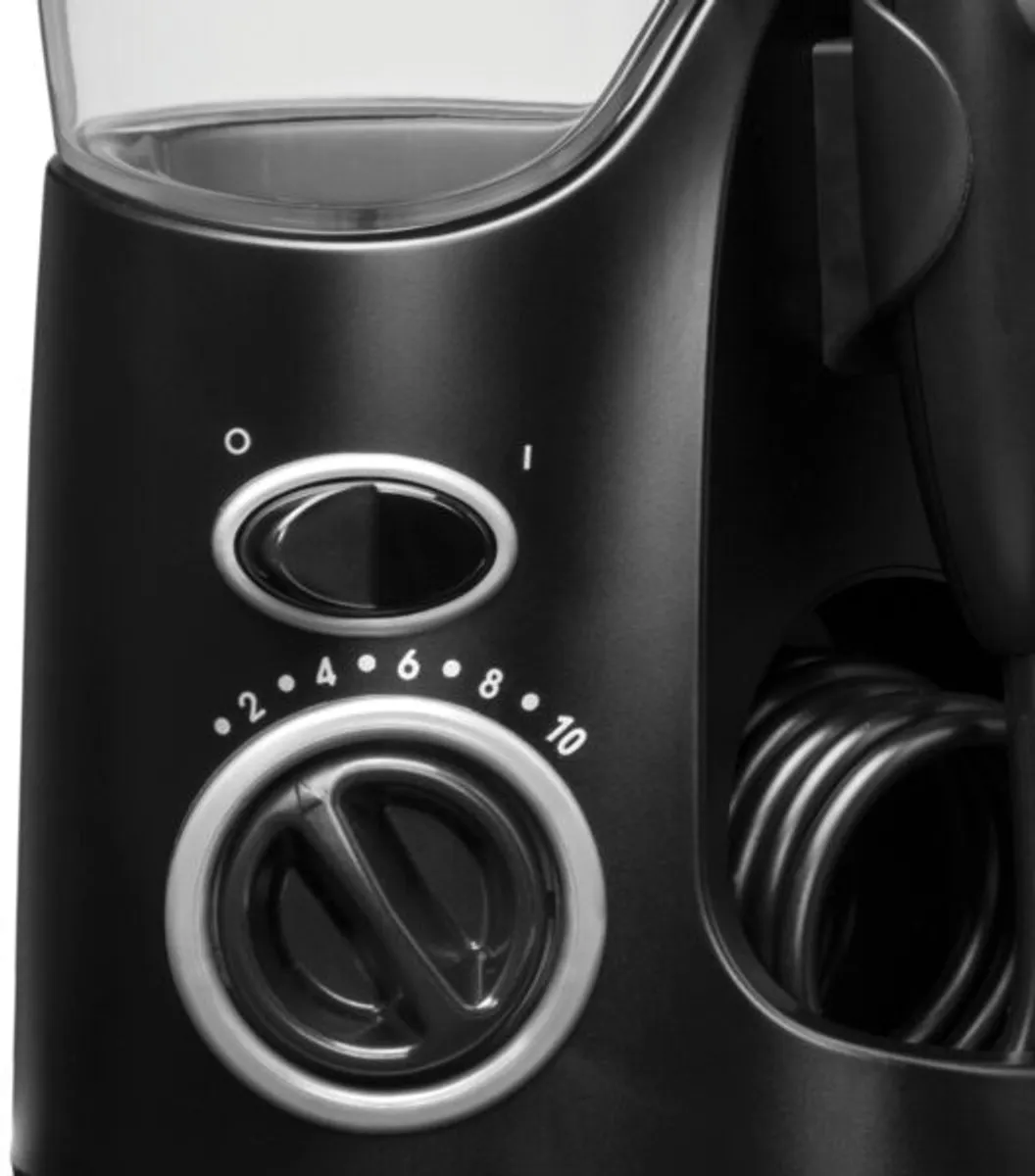 Waterpik WF112 Waterflosser - 600ml - 10 standen - Zwart