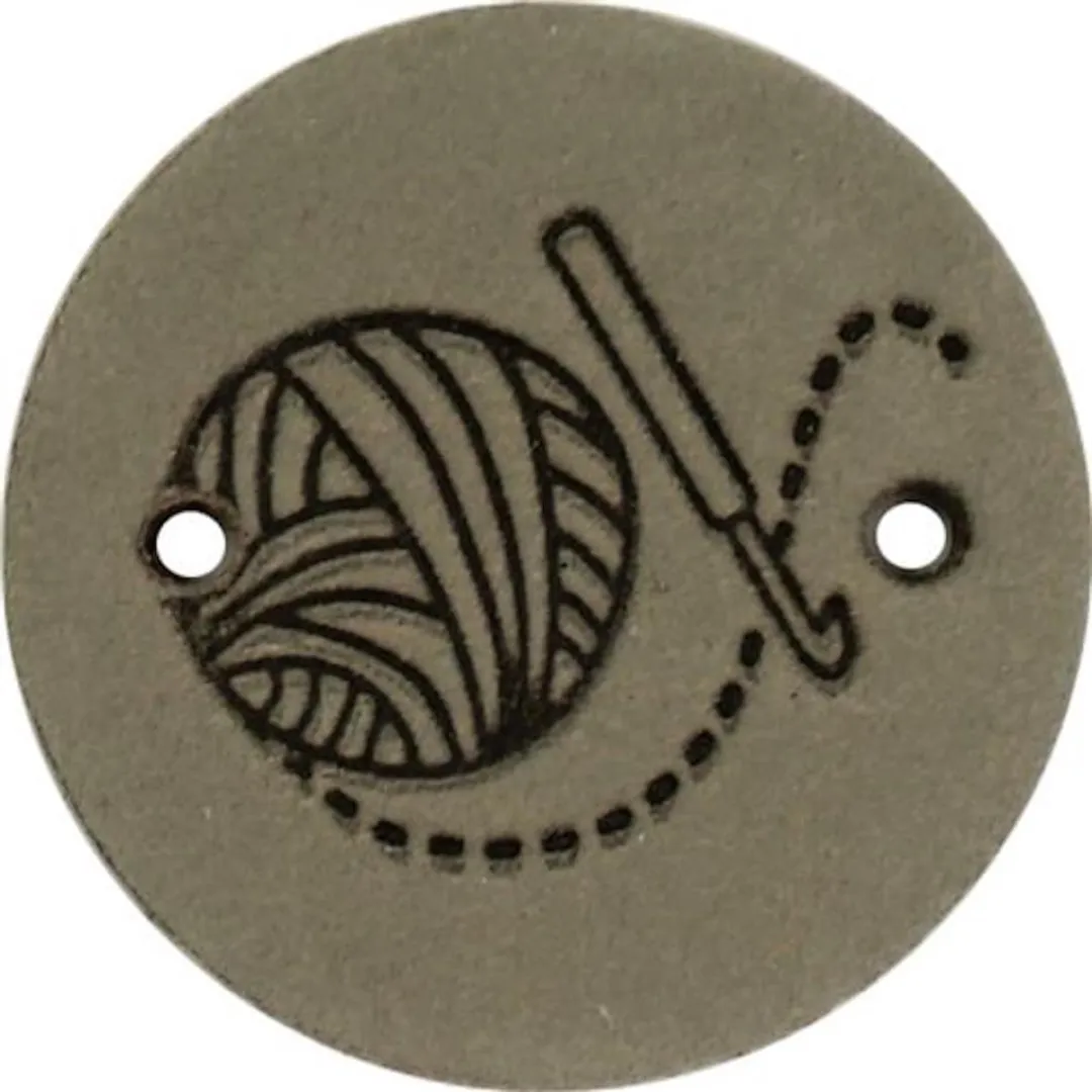 Durable Leren Label met Bolletje Wol en Haaknaald - 2cm - 2 Stuks