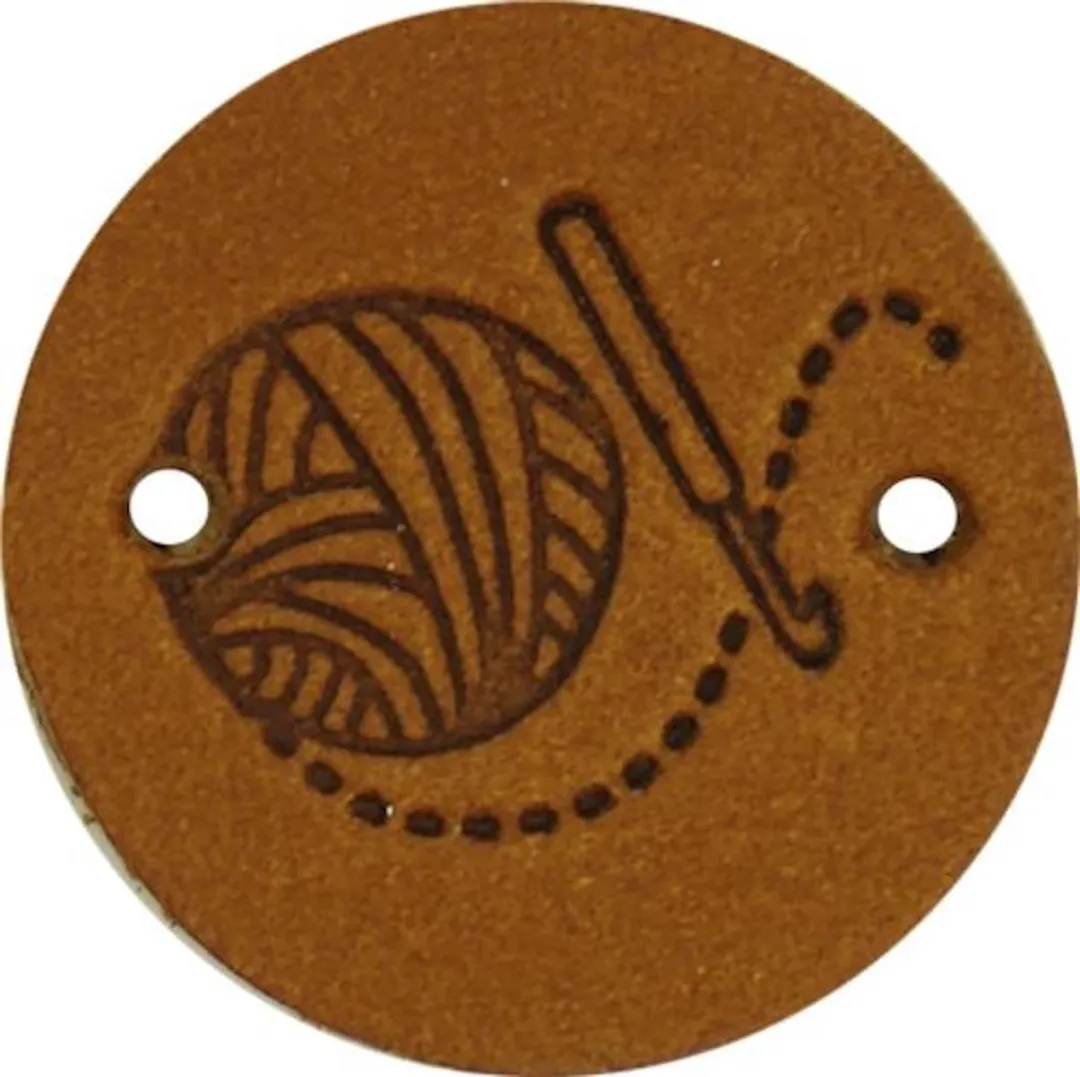 Durable Leren Label met Bolletje Wol en Haaknaald - 2cm - 2 Stuks