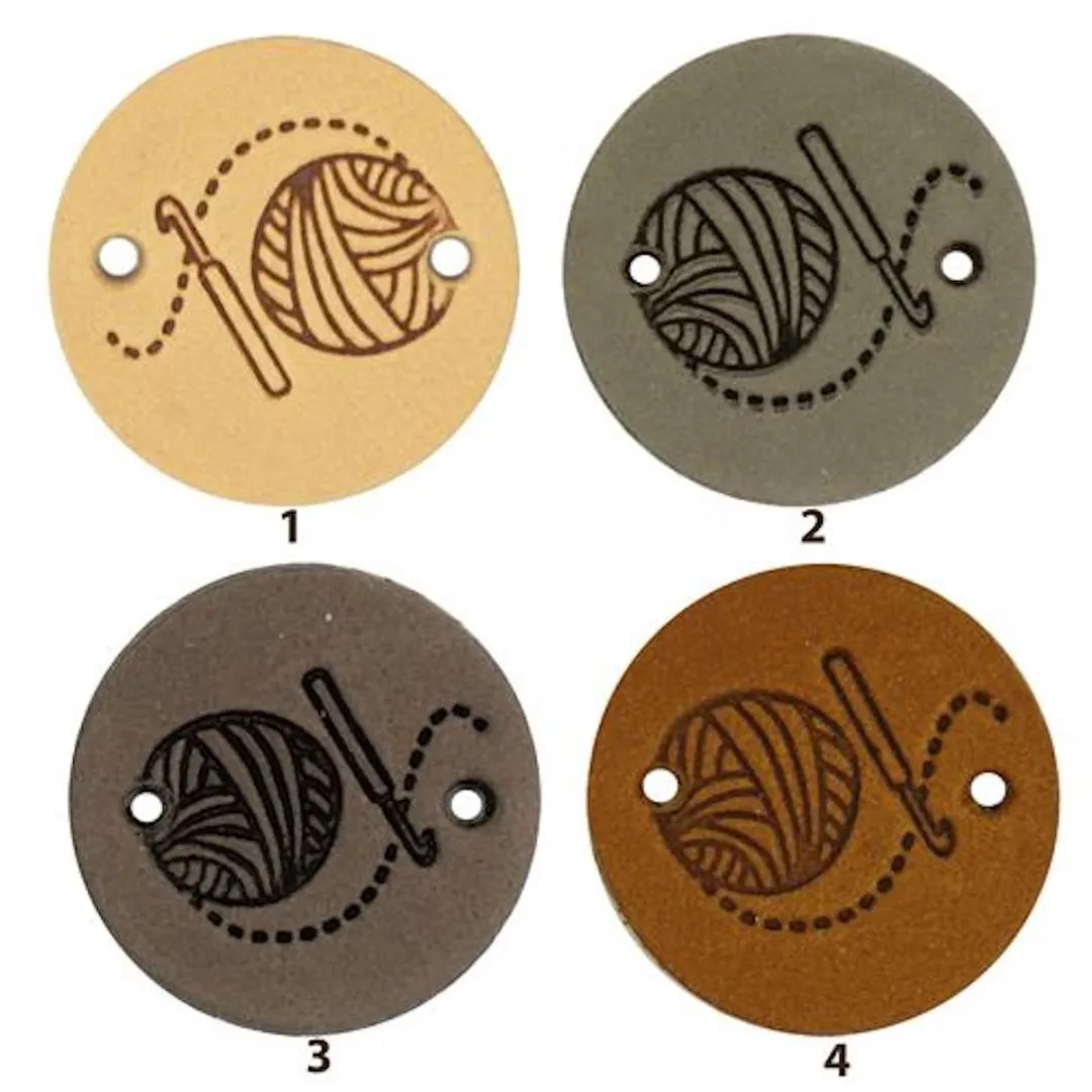 Durable Leren Label met Bolletje Wol en Haaknaald - 2cm - 2 Stuks