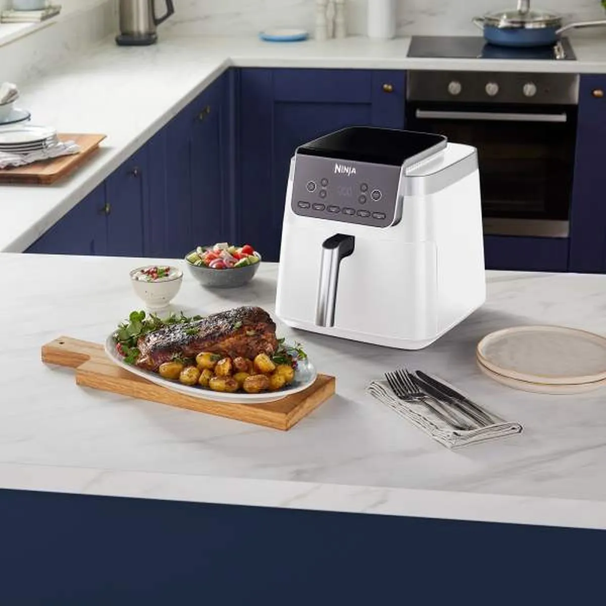 Ninja Airfryer XXL Max Pro - 6.2 liter - 6 Kookprogramma's - in Hoogte Verstelbare Plaat - 2024 Model - AF180EUWH - Wit