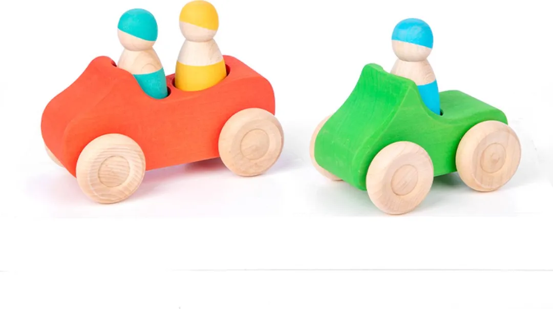 LiasToys Auto Set 7-delig Montessori - 7 Houten Auto's + 3 Pegdolls