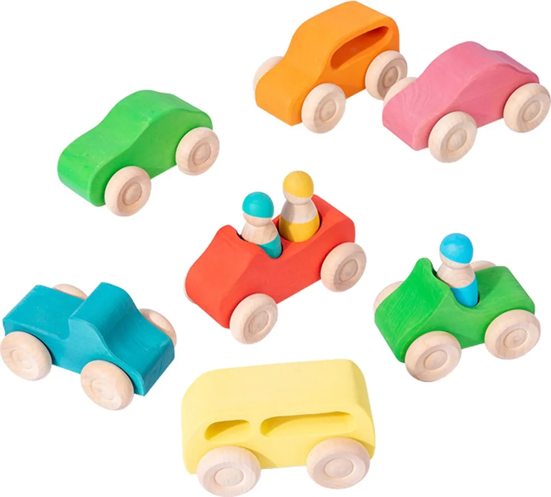 LiasToys Auto Set 7-delig Montessori - 7 Houten Auto's + 3 Pegdolls