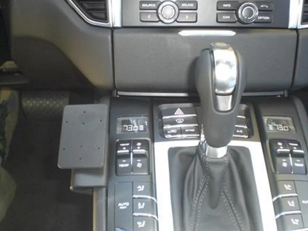 Brodit ProClip Porsche Macan 2015-2019 Console Houder
