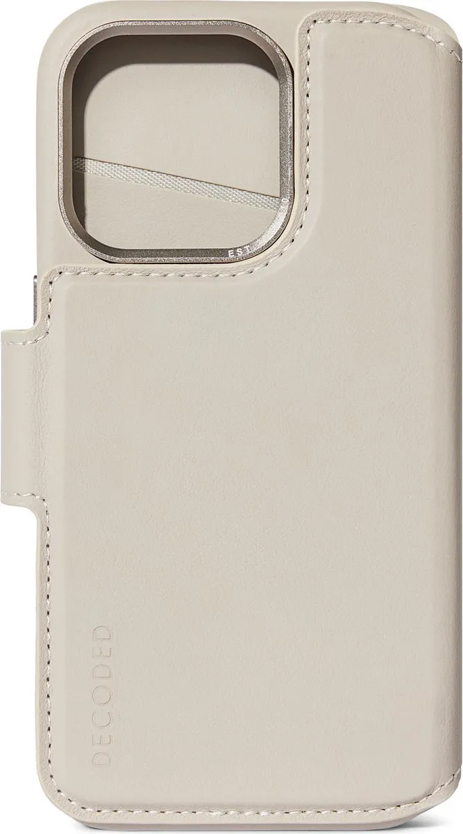 Decoded D24IPO15PMDW5CY iPhone 15 Pro Max Hoesje - 2-in-1 Magneet - 3 Pasjes - Clay Beige