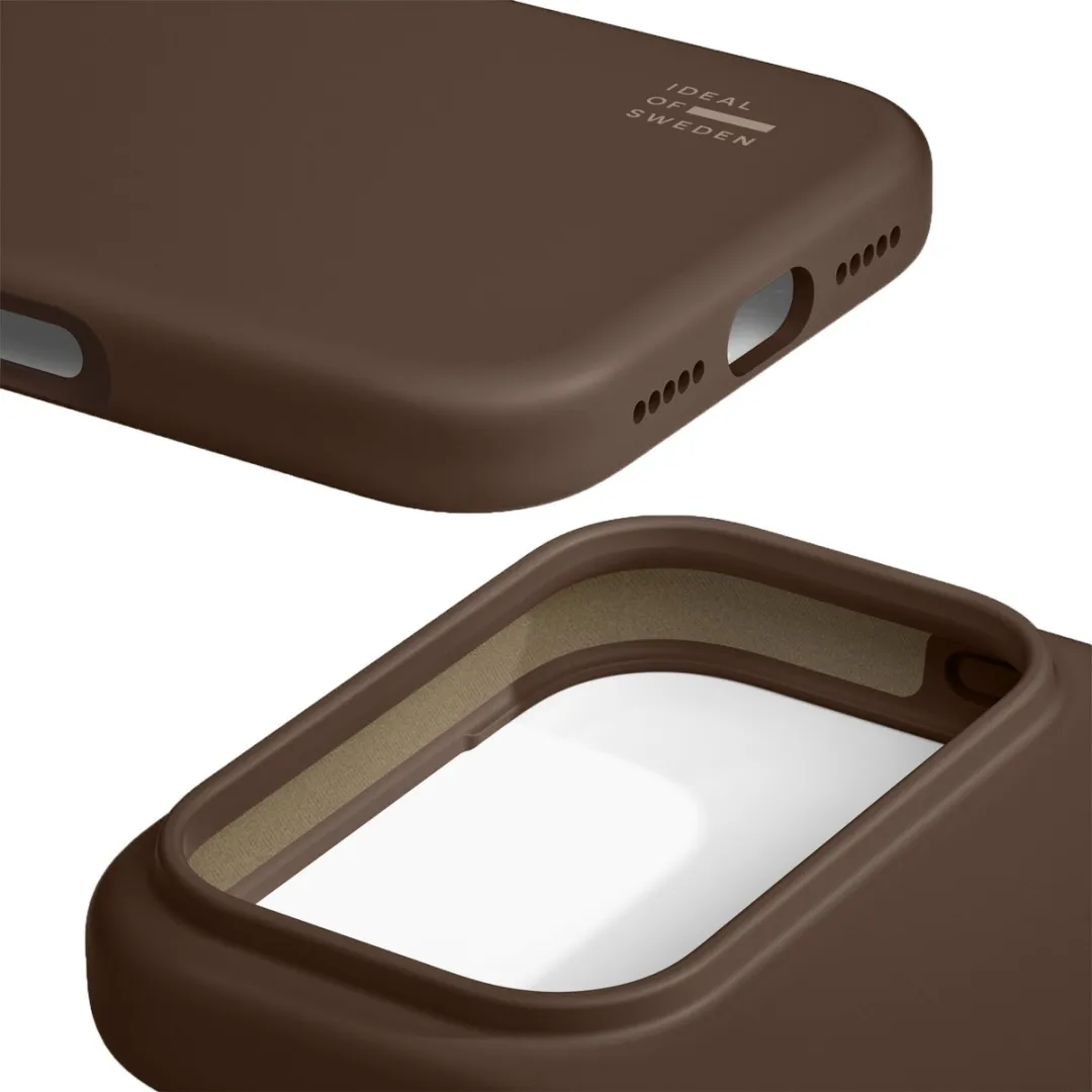 iDeal of Sweden iPhone 17 Pro Silicone Hoes - Mocha Mousse - IDSICMS-I2561P-562