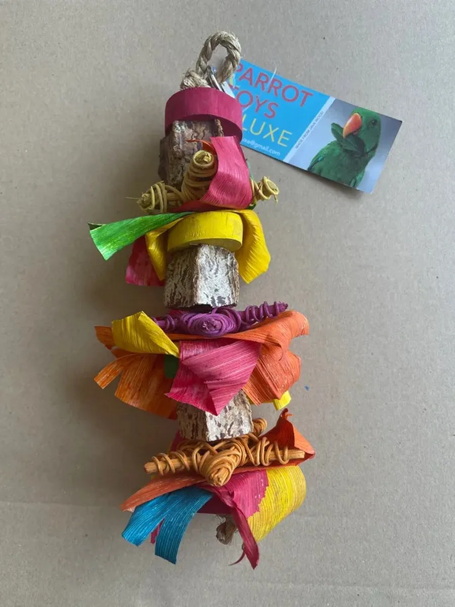 Parrot Toys Deluxe Mahogany Delight