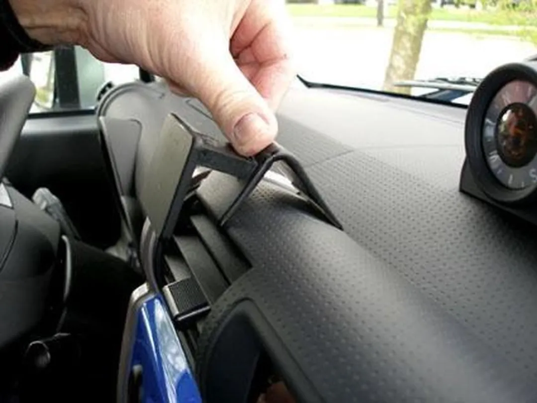 Brodit ProClip 853837 Center Mount Toyota FJ Cruiser 2007-2015 - Zwart