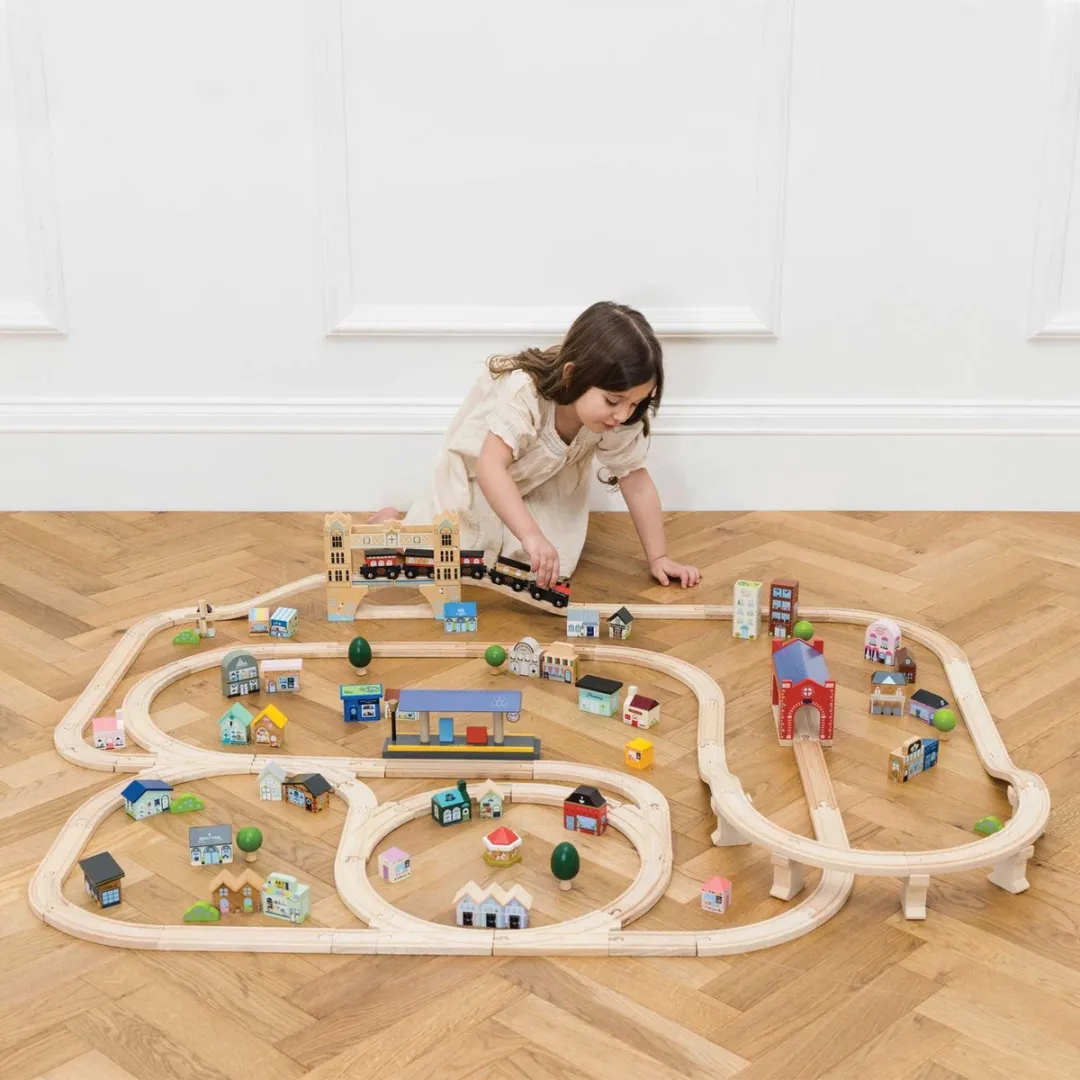 Le Toy Van LTV Treinenset Londen 120 Stuks - Multicolor