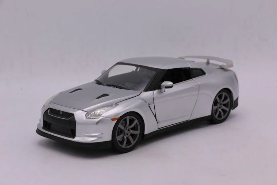 Jada Toys Nissan Skyline R35 GTR The Fast And The Furious 1:24