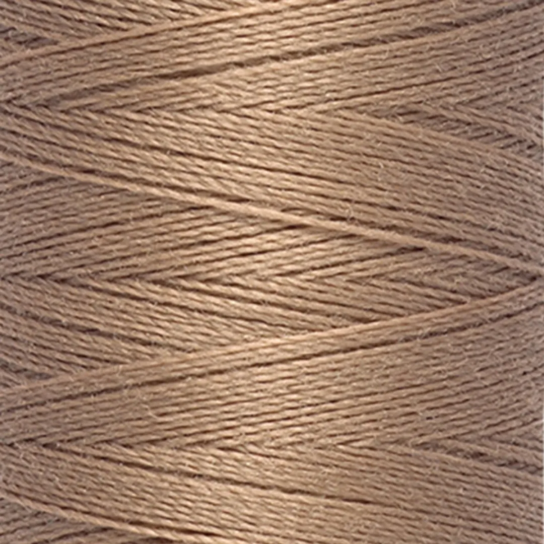 Gutermann Polyester Naaigaren 139 - 200m - Bruin