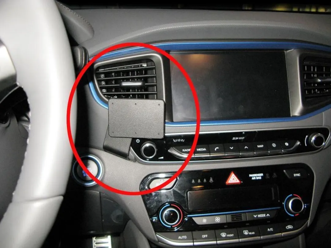 Brodit ProClip Center Mount Hyundai Ioniq 2017-2019