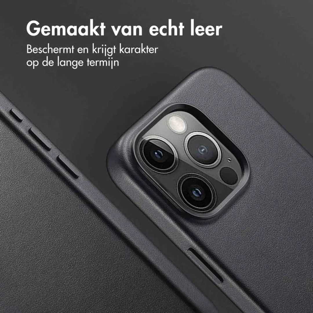 Accezz Hoesje iPhone 15 Pro - MagSafe Leather Black - 2 Pasjes