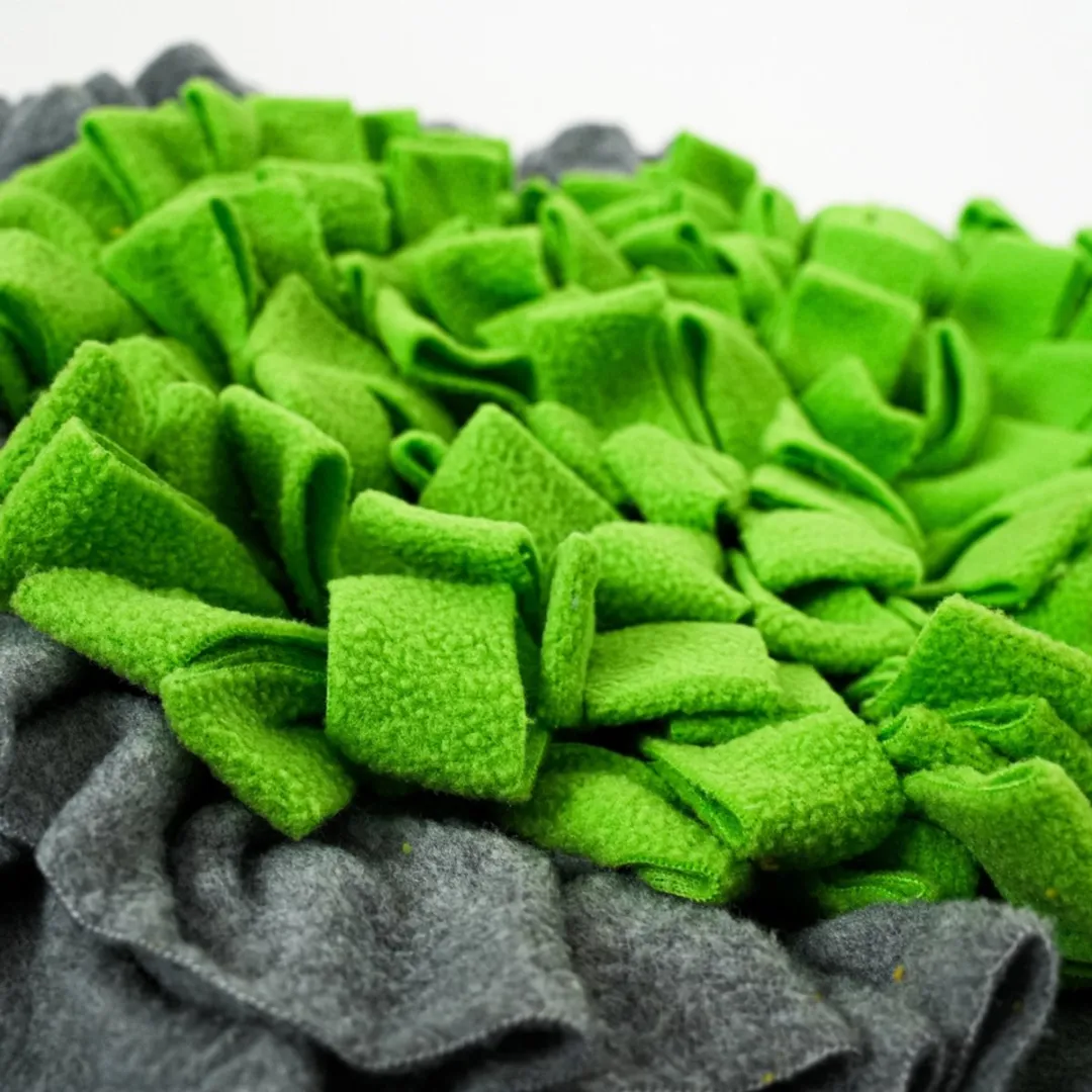 Dog Toy Snuffelmat voor Honden – 49 x 49 cm – Interactief Speeltapijt – Voerpuzzel – 100% Polyester