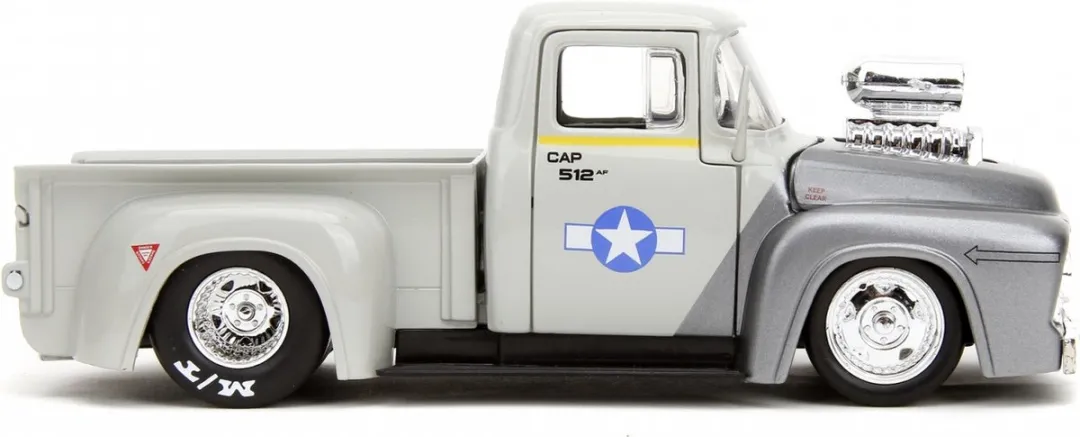 JADA TOYS Street Fighter 1956 Ford pick-up met Guile figuur Kant-en-klaar model Personenauto (model)