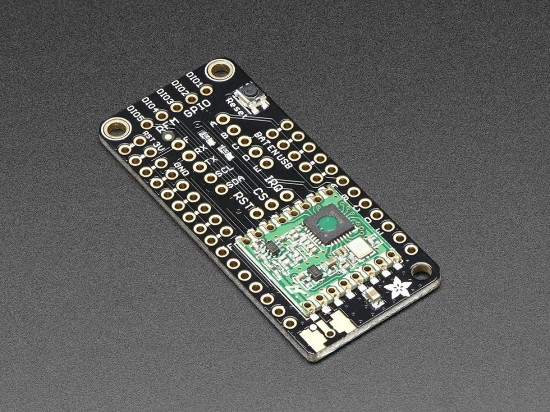 Adafruit Radio FeatherWing RFM69HCW 900MHz
