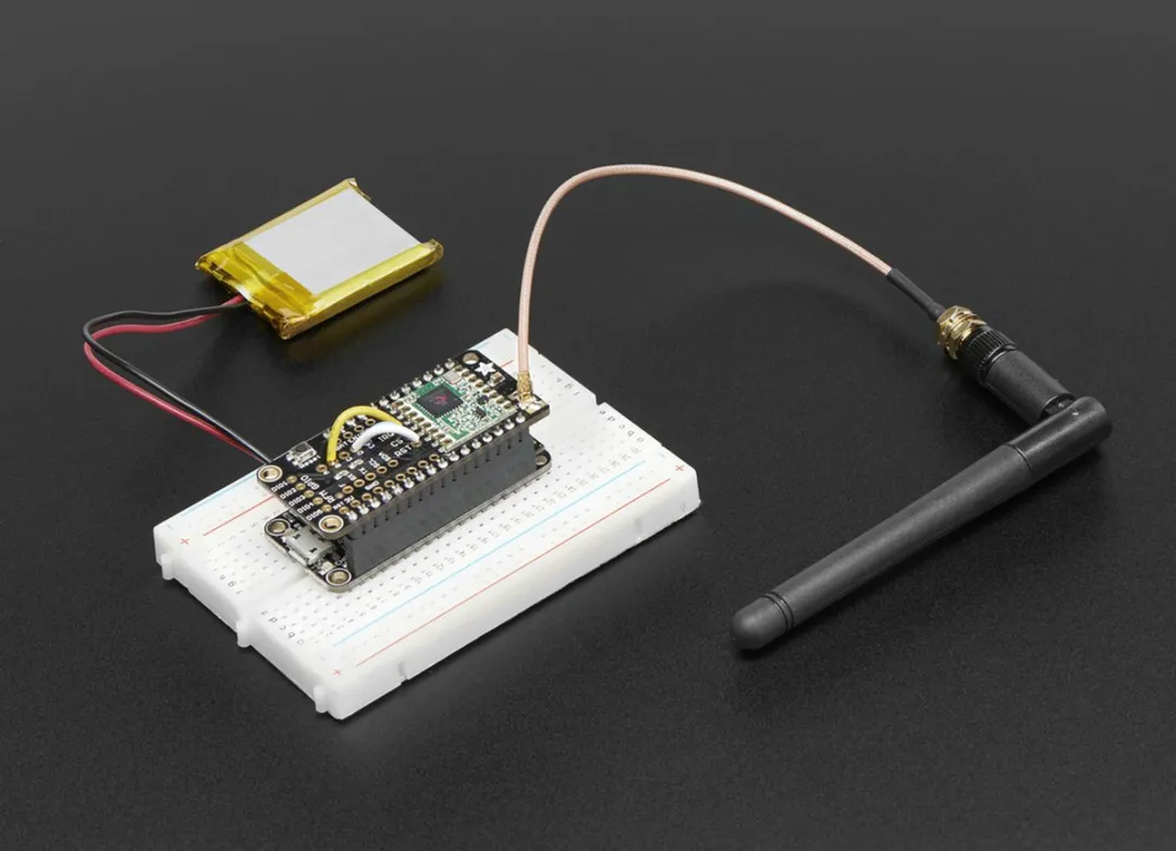 Adafruit Radio FeatherWing RFM69HCW 900MHz - Meerkleurig