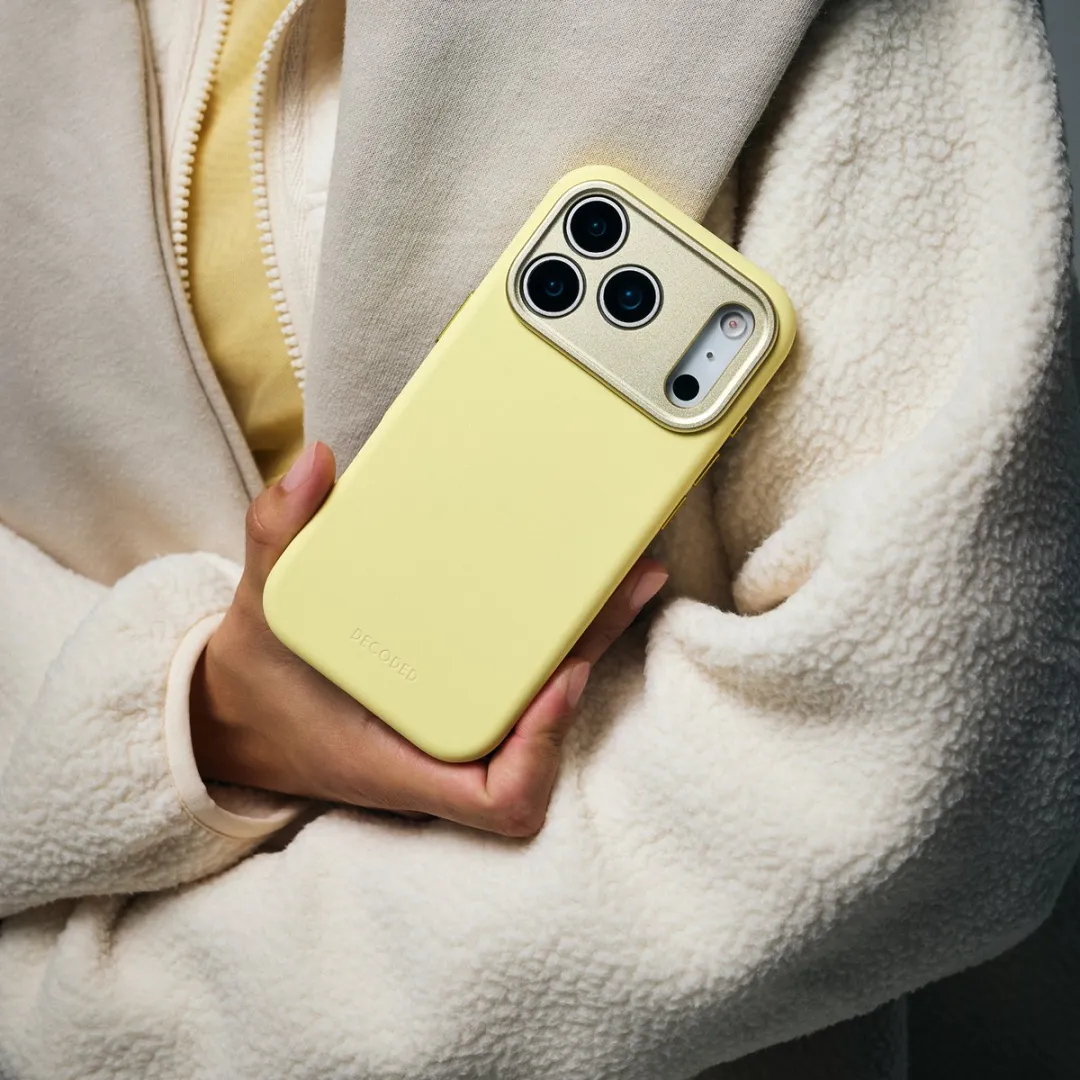 Decoded Siliconen Hoesje iPhone 17 Pro Max - Yuma Geel - MagSafe