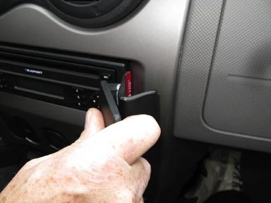 Brodit ProClip 854399 Dacia/Logan/Sandero Houder - Zwart