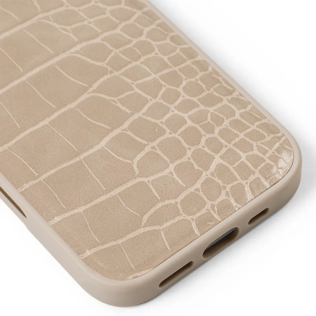 iDeal of Sweden iPhone 16 Vegan Leather Backcover - Warm Beige Croco - IDVLC-I2461-456