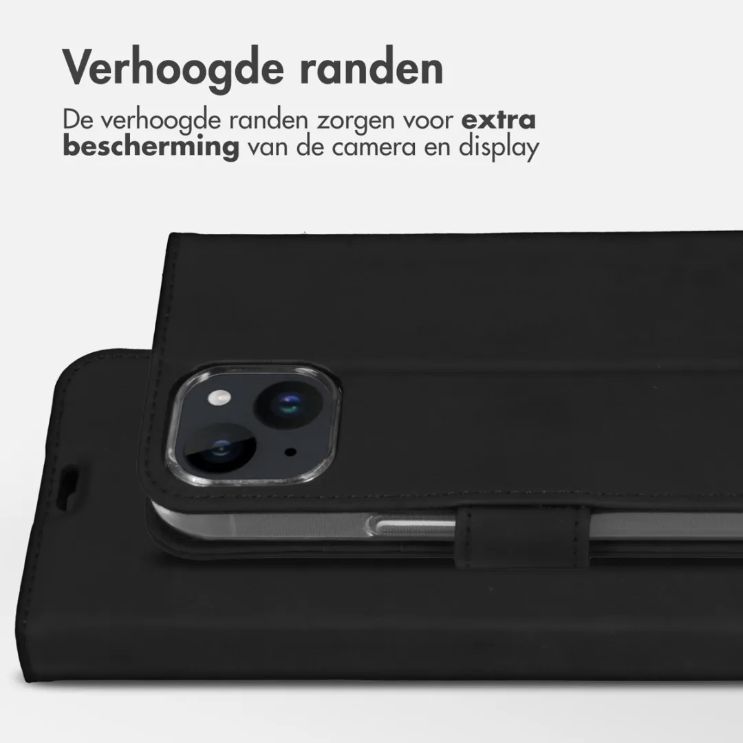 Accezz iPhone 15 Wallet Softcase Bookcase - 3 Pasjes - Zwart
