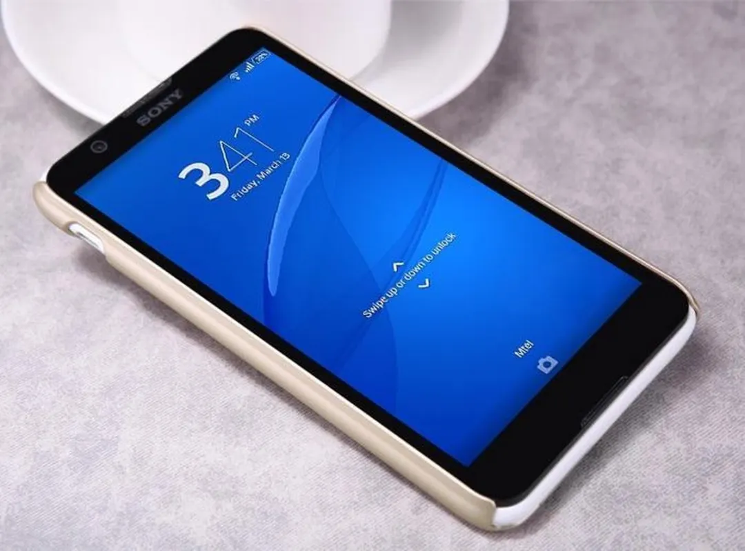Nillkin Super Frosted Backcover Sony Xperia E4 - Goud - afbeelding 6 van 6
