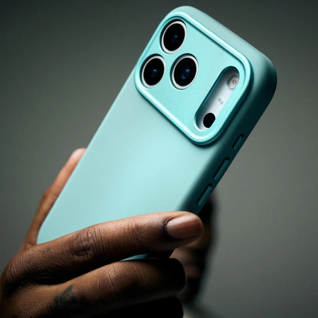 Decoded D25IPO17PBCS9RB Siliconen Hoesje iPhone 17 Pro - Blauw